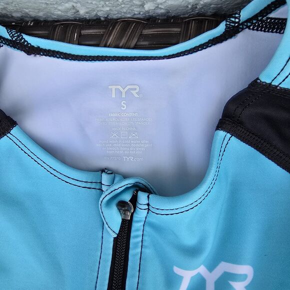 TYR Women's Triathlon Blue Black Front Zip Short John Tri Suit Sz: S New No Tag - Picture 3 of 3